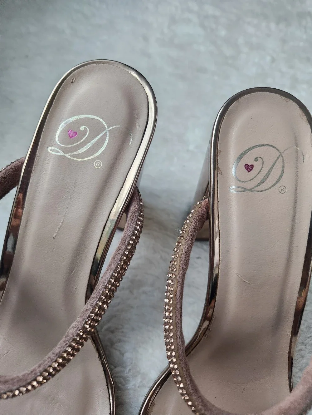 Delicious Rhinestone heels - Picture 4 of 6